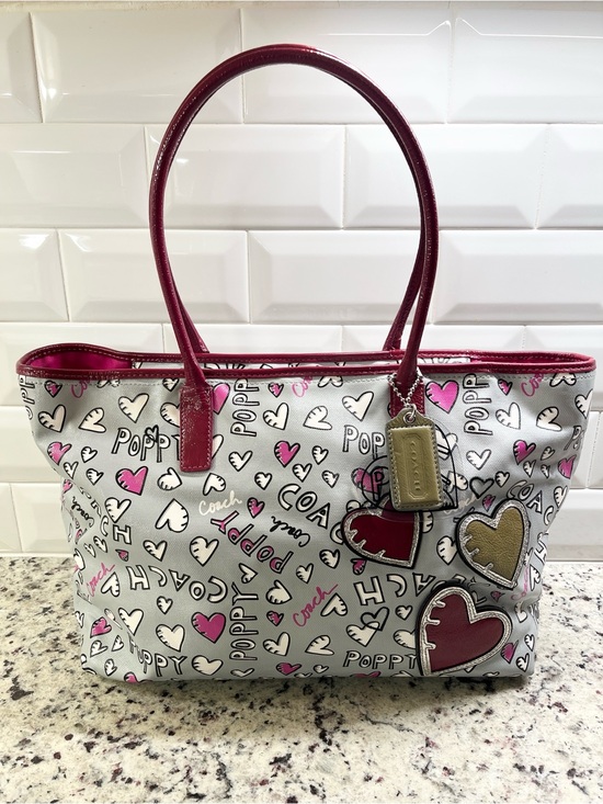Coach Handbags - Coach Poppy Graffiti Hearts Tote EUC